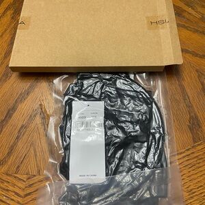 HSIA unlined underwire lace bra, in black. Size 40DD.